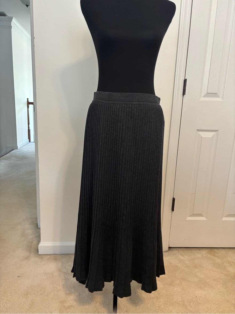 Pleated Midi Skirt in Dark Charcoal - Women